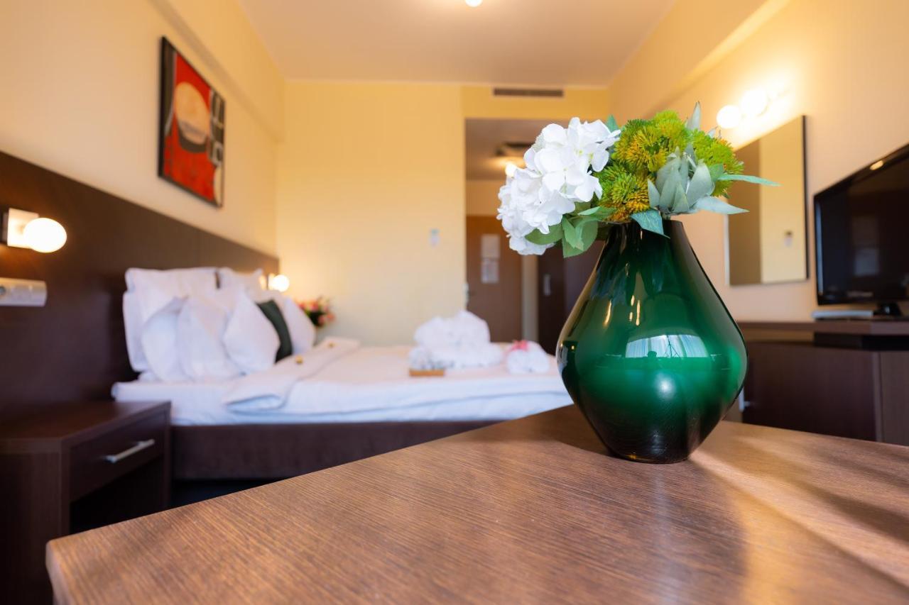 Hotel Terra Balneo Galati  Bagian luar foto