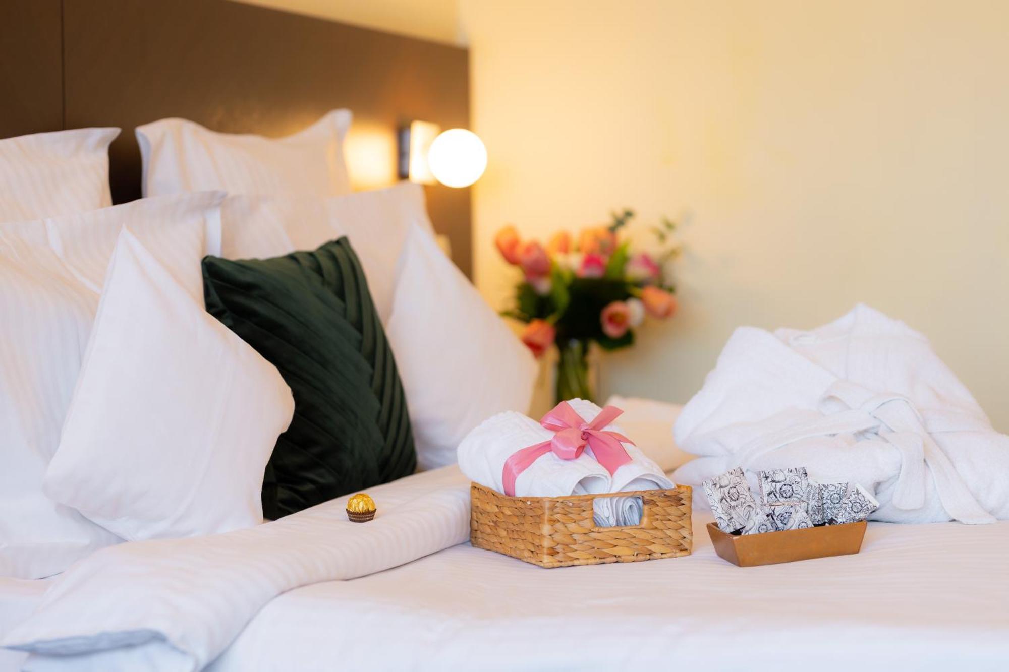 Hotel Terra Balneo Galati  Bagian luar foto